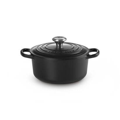 Round Casserole 18cm Matte Black (Black Interior) image number 0