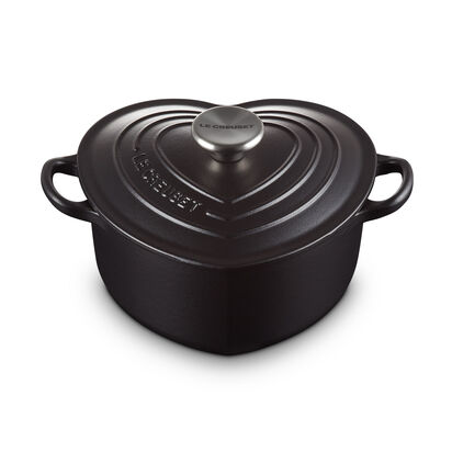 Heart Shaped Casserole 20cm Matte Black image number 1