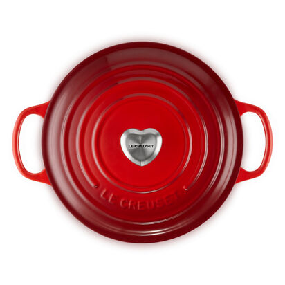 Round Casserole 22cm Cerise (Heart Knob) image number 3