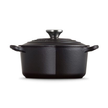 Heart Shaped Casserole 20cm Matte Black image number 2