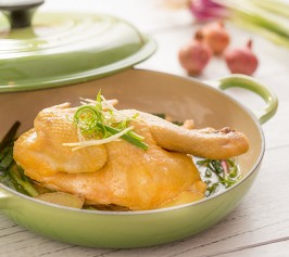 Waterless Steamed Chicken with Spring Onion and Ginger